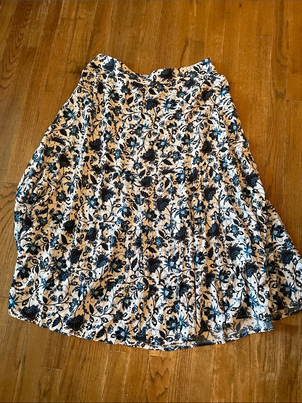 Soft Surroundings Blue and white Floral skirt size XL petite
